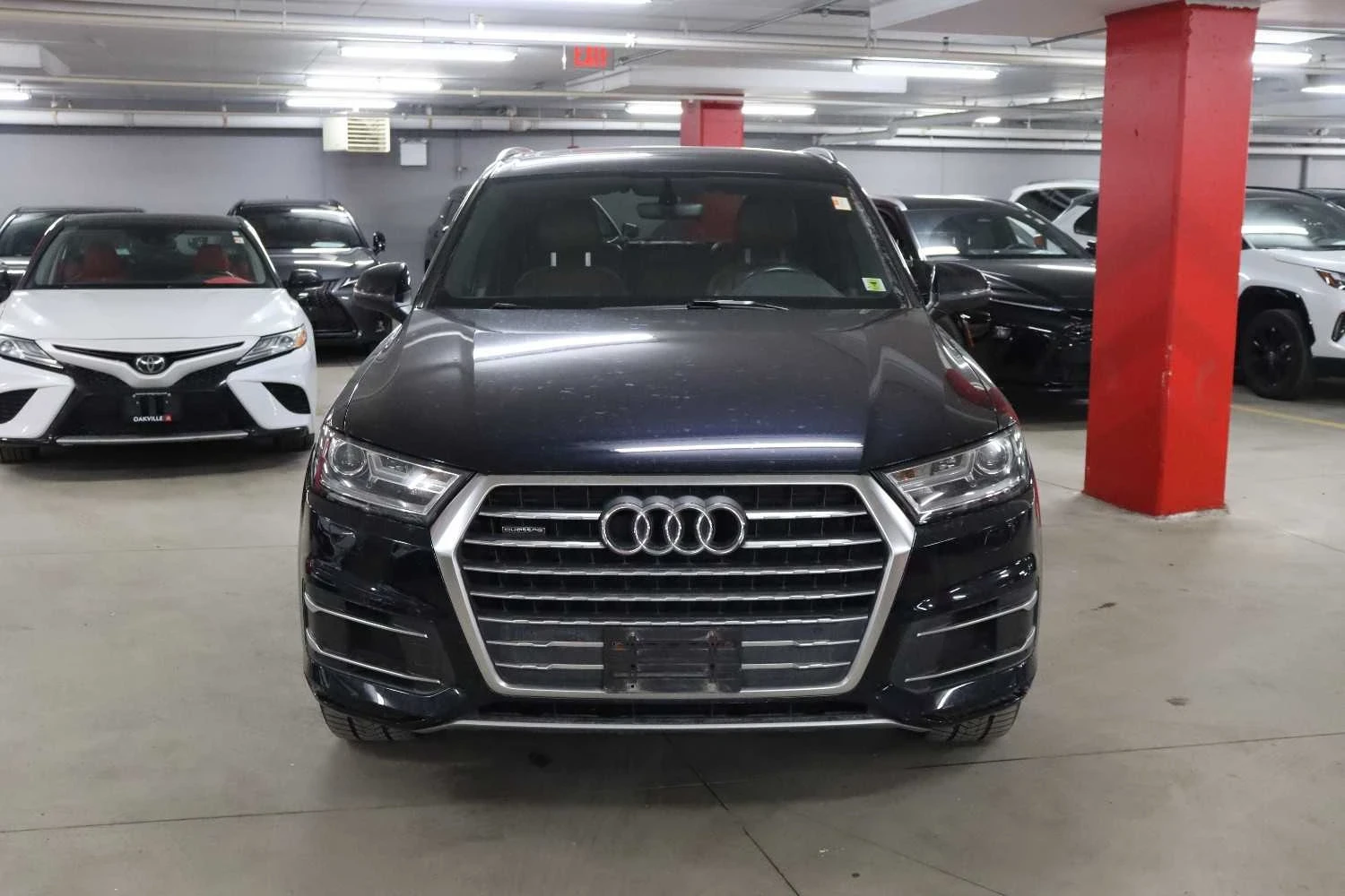 Audi Q7 KOMFORT * CAR FAX * ЦЕНА ДО БГ * АВТО КРЕДИТ
