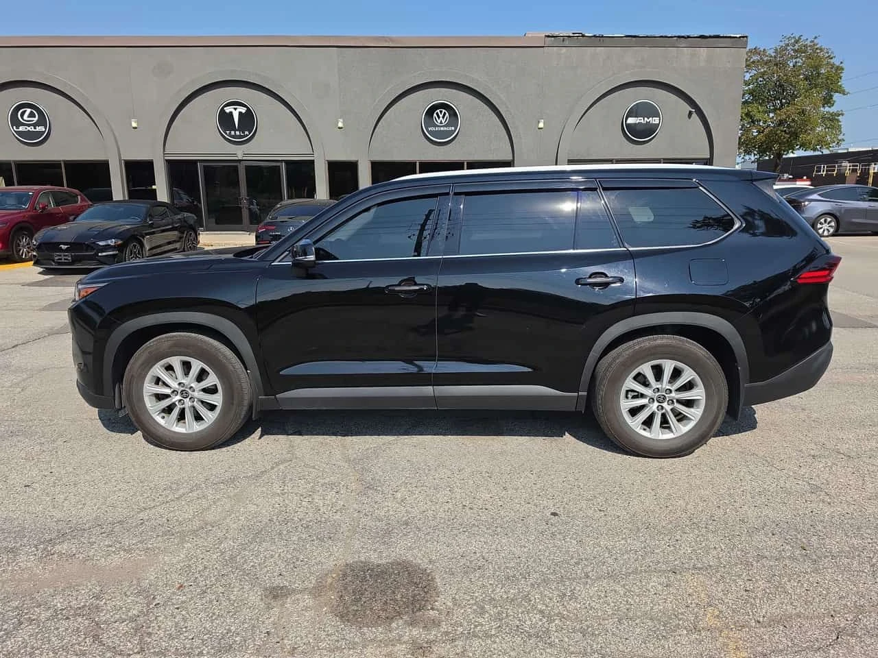 Toyota Highlander * Hybrid * АВТОКРЕДИТ БЕЗ ПЪРВОНАЧАЛНА ВНОСКА* , снимка 2 - Автомобили и джипове - 55511017