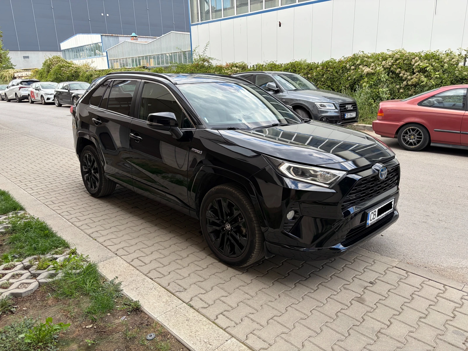 Toyota Rav4 2.5 Hybrid AWD-i Black Edition- в Гаранция, снимка 2 - Автомобили и джипове - 55931758
