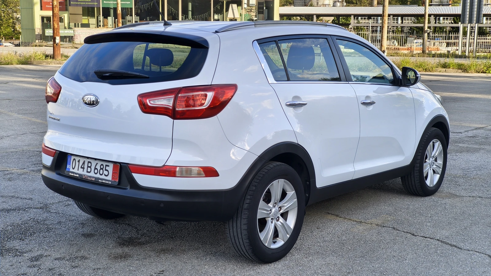 Kia Sportage 1.6i 115000km, снимка 5 - Автомобили и джипове - 56207788