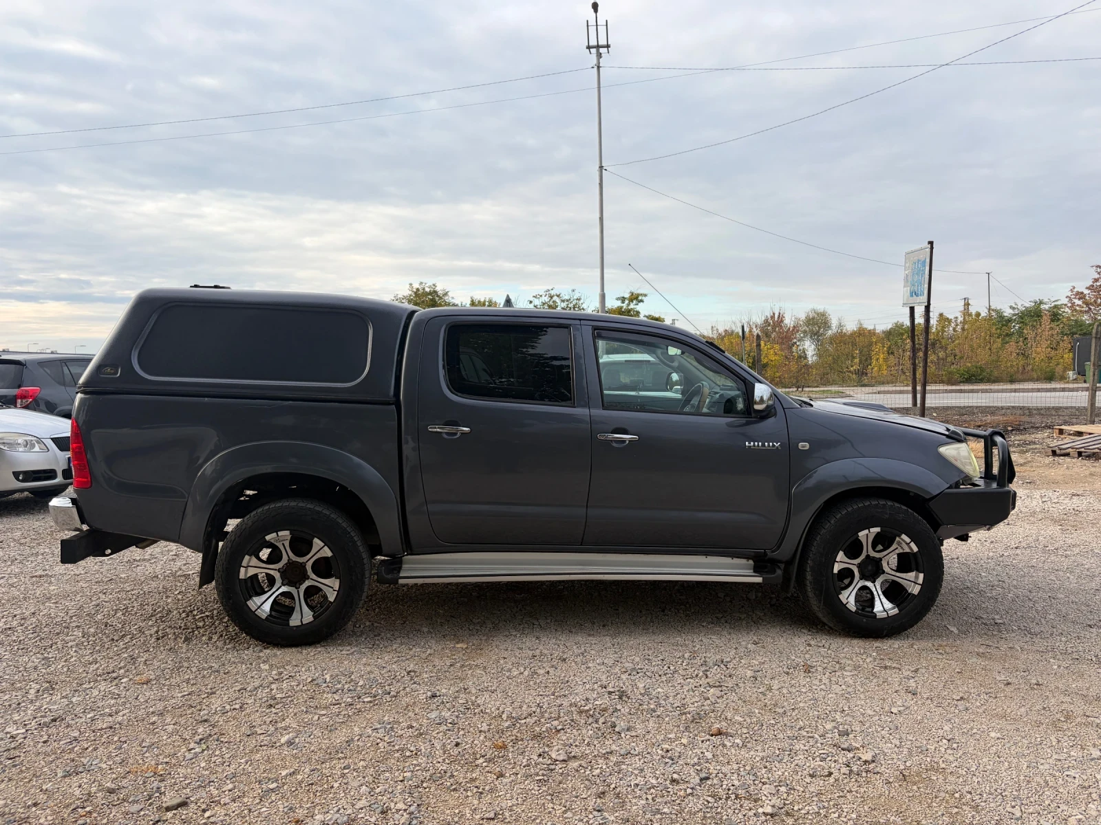 Toyota Hilux Нов Внос, снимка 7 - Автомобили и джипове - 56728033