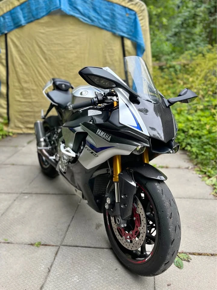 Yamaha YZF-R1 M / НАПЪЛНО ОБСЛУЖЕН/ ЦЕНА ДО БЪЛГАРИЯ 
