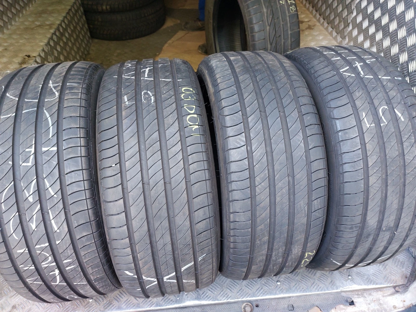 ���� 225/50R18 | Mobile.bg � ����������� 1