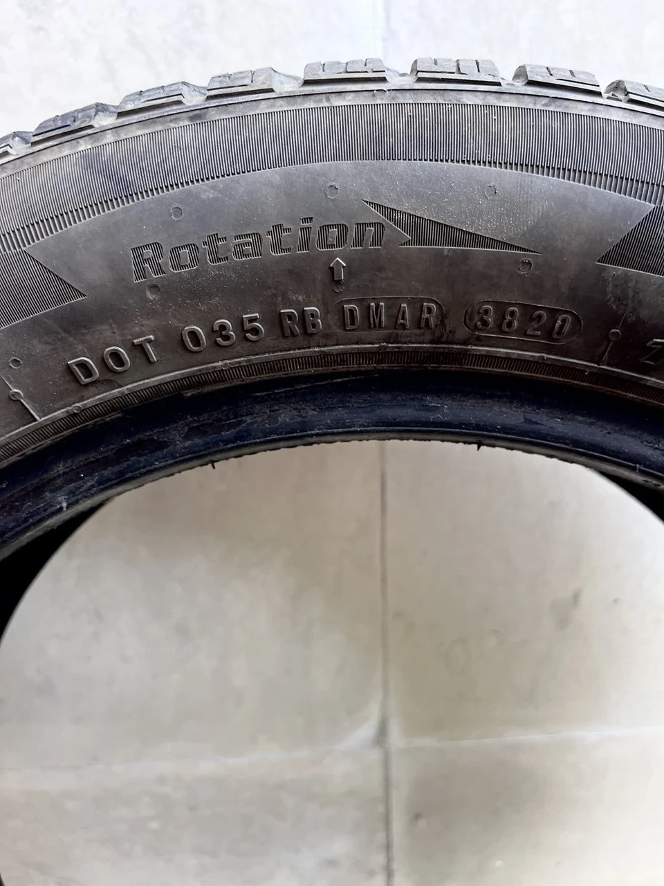 Гуми Зимни 195/55R16, снимка 5 - Гуми и джанти - 54842115