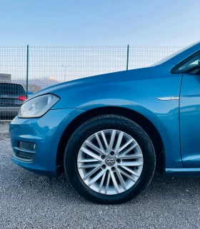 VW Golf 2.0 TDI CUP * Нави* Пиано лак* Сервизна история* , снимка 15