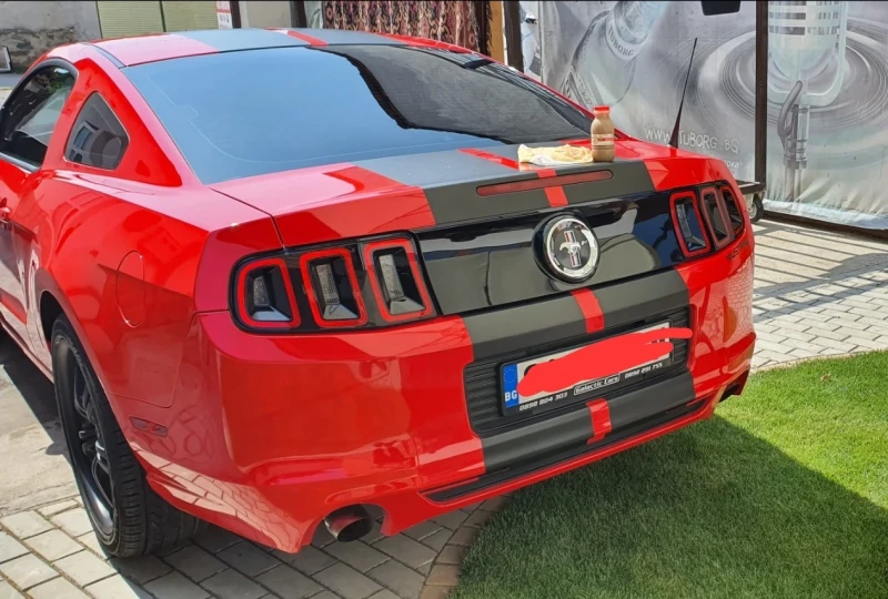 Ford Mustang, снимка 2 - Автомобили и джипове - 48236840