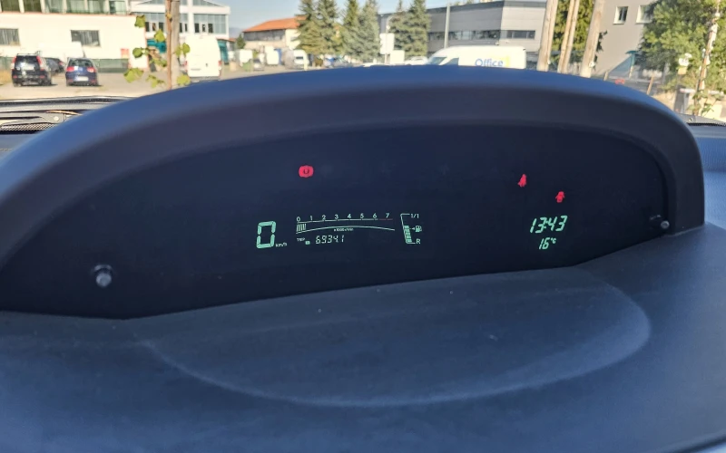 Toyota Yaris 69000 km., снимка 5 - Автомобили и джипове - 51972368