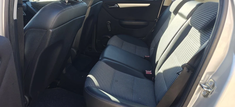 Mercedes-Benz A 150 Фейс-Avangard, снимка 12 - Автомобили и джипове - 52259130