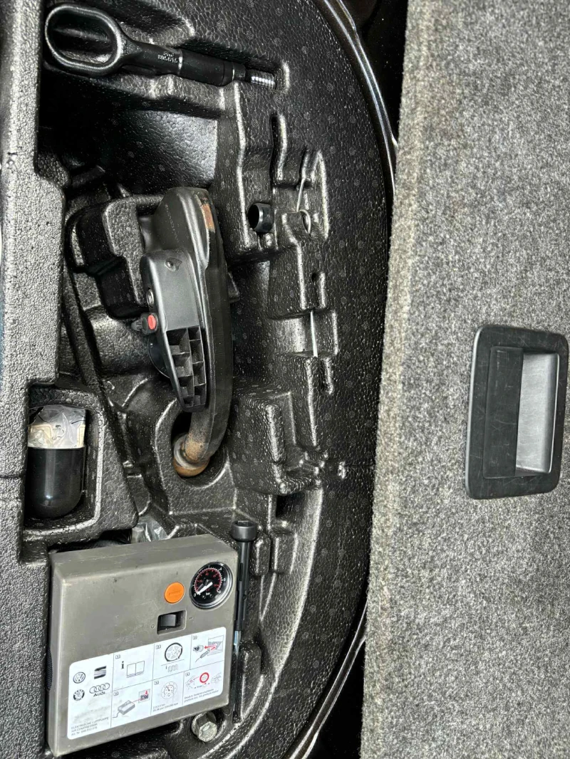 Skoda Octavia VRS 2.0 TSI, снимка 16 - Автомобили и джипове - 53276873