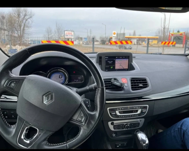 Renault Fluence 1.5 dCI, снимка 5 - Автомобили и джипове - 53424959