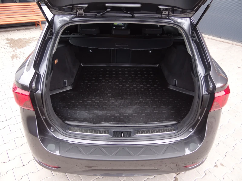 Toyota Avensis 1.8i - 147k.c. /Navi/Camera/Keyless/Led/Euro-6/, снимка 15 - Автомобили и джипове - 53595852