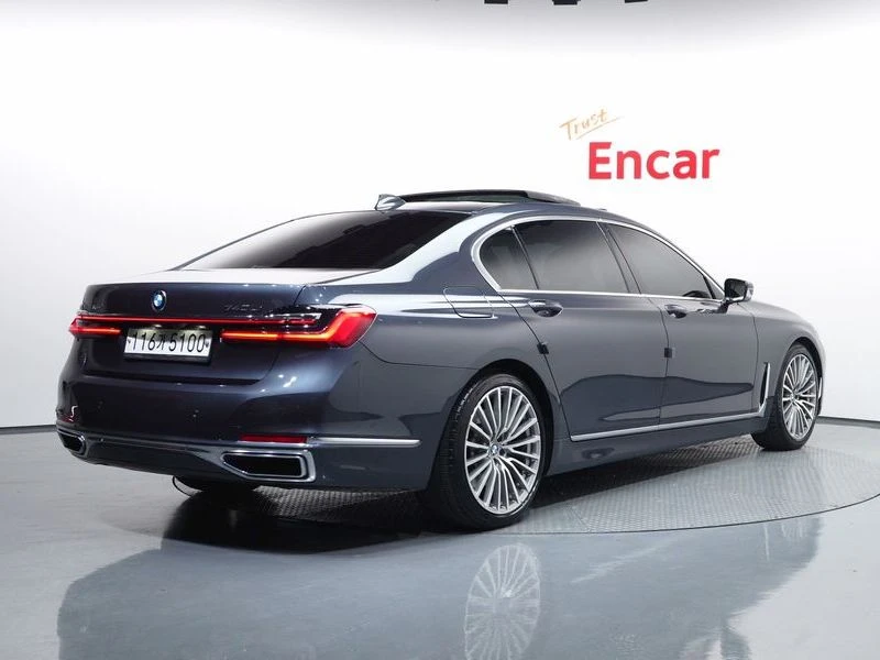 BMW 740 740Li xDrive Design Pure Excellence| 326к.с.| ВКЛ., снимка 2 - Автомобили и джипове - 55442033