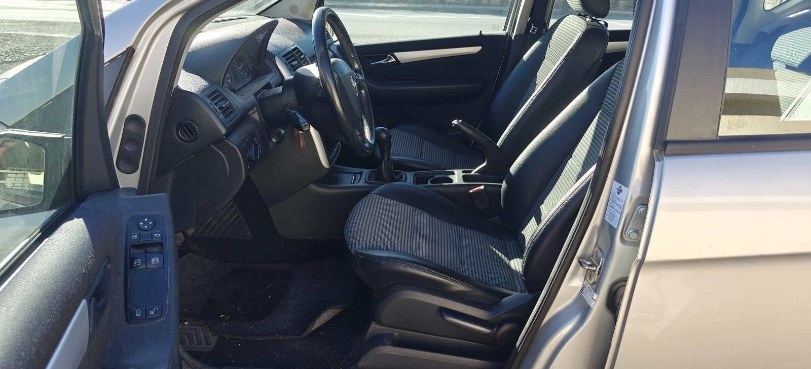 Mercedes-Benz A 150 Фейс-Avangard - изображение 10