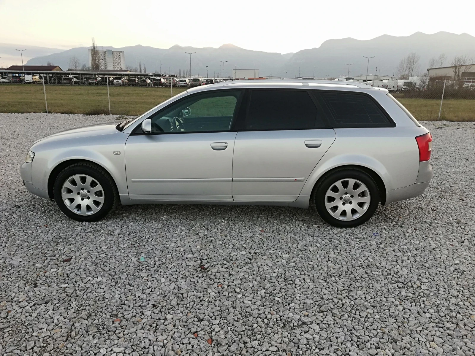 Audi A4 1.9TDI kli 131 - изображение 3