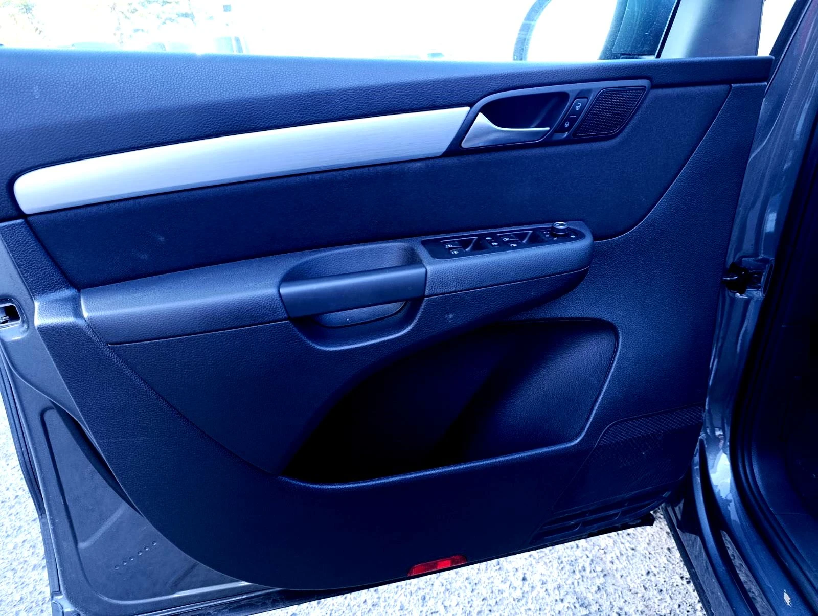 VW Sharan 1.4 DSG 6+ 1 ����� | Mobile.bg � ����������� 11