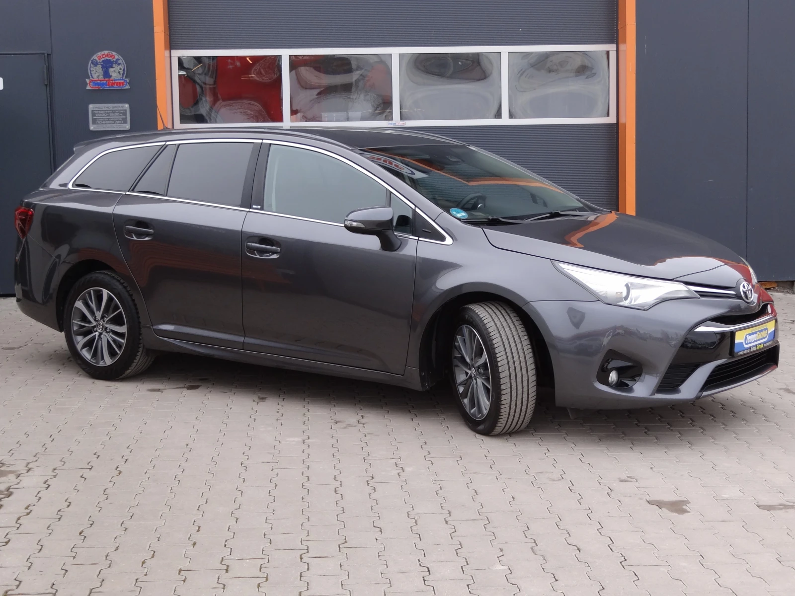 Toyota Avensis 1.8i - 147k.c. /Navi/Camera/Keyless/Led/Euro-6/ | Mobile.bg � ����������� 6