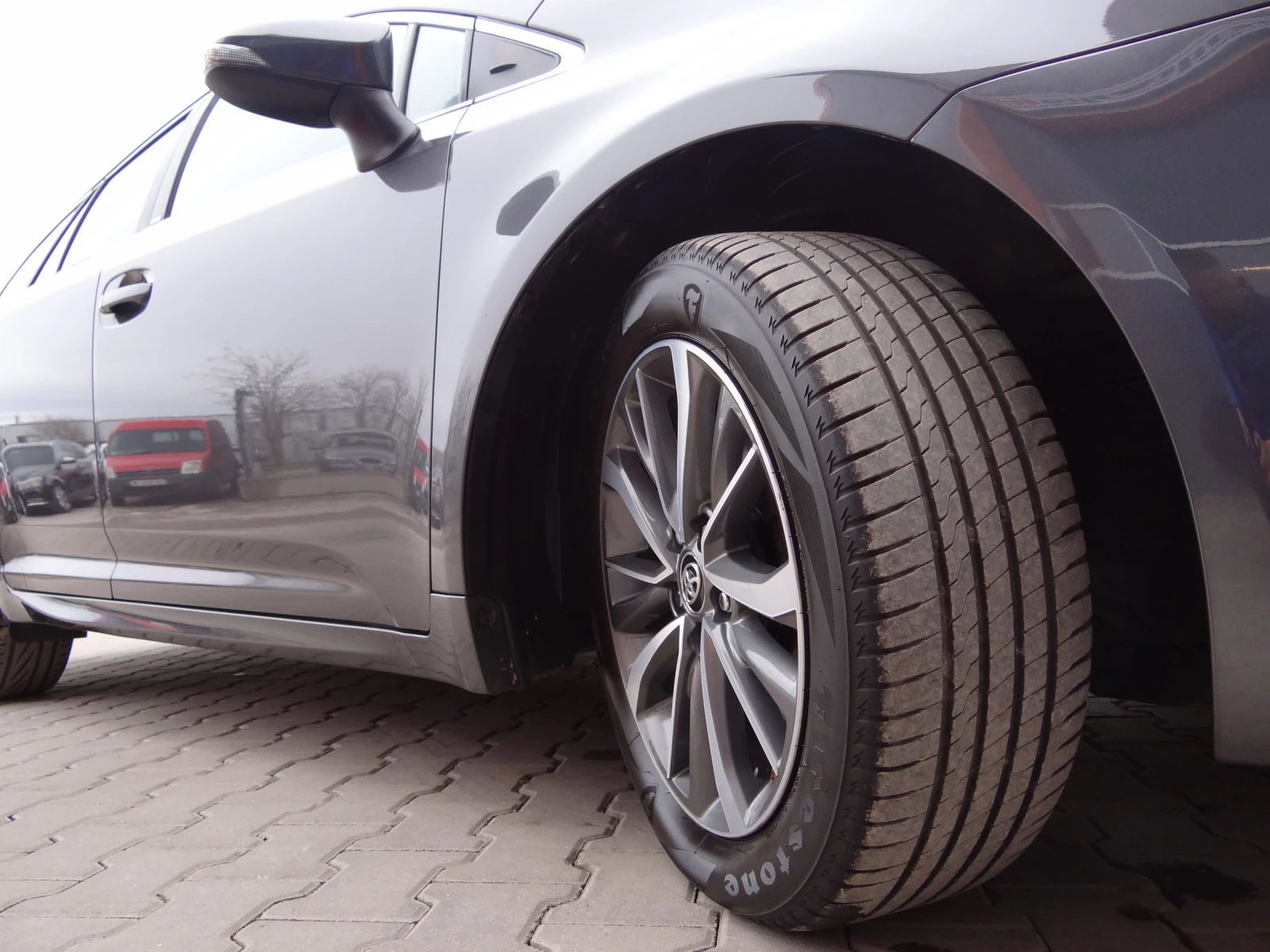 Toyota Avensis 1.8i - 147k.c. /Navi/Camera/Keyless/Led/Euro-6/ | Mobile.bg � ����������� 17