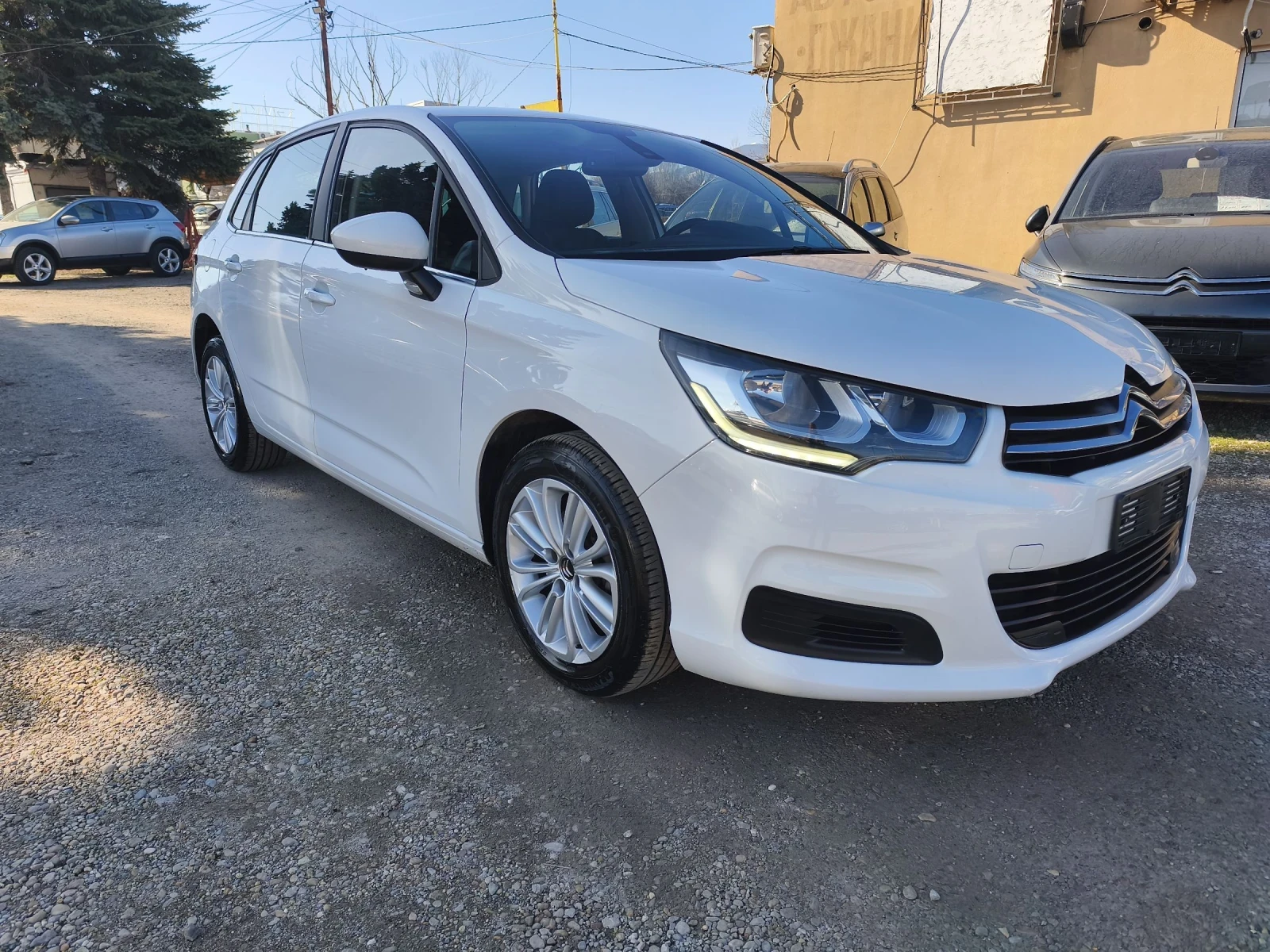 Citroen C4 * * EXCLUSIVE* * 1.6HDI-120PS-AUTOMATIC* * 2018* * | Mobile.bg � ����������� 3