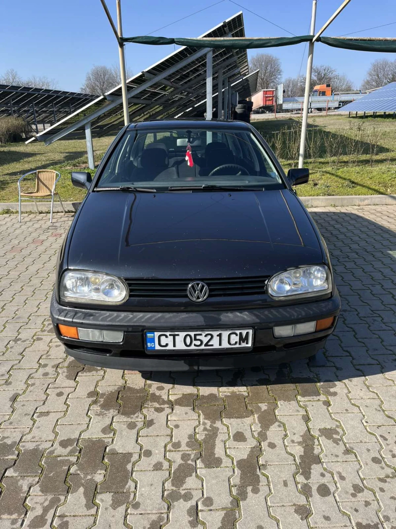 VW Golf 1.6 Газ/Бензин, снимка 4 - Автомобили и джипове - 53987298
