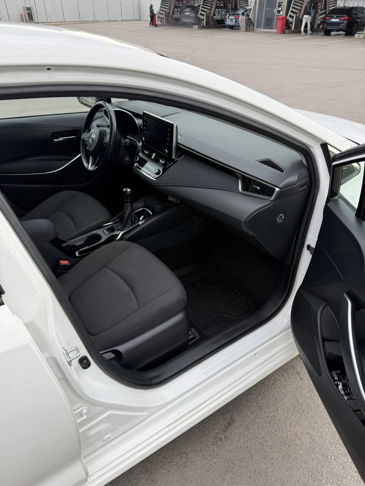 Toyota Corolla, снимка 8 - Автомобили и джипове - 54118011