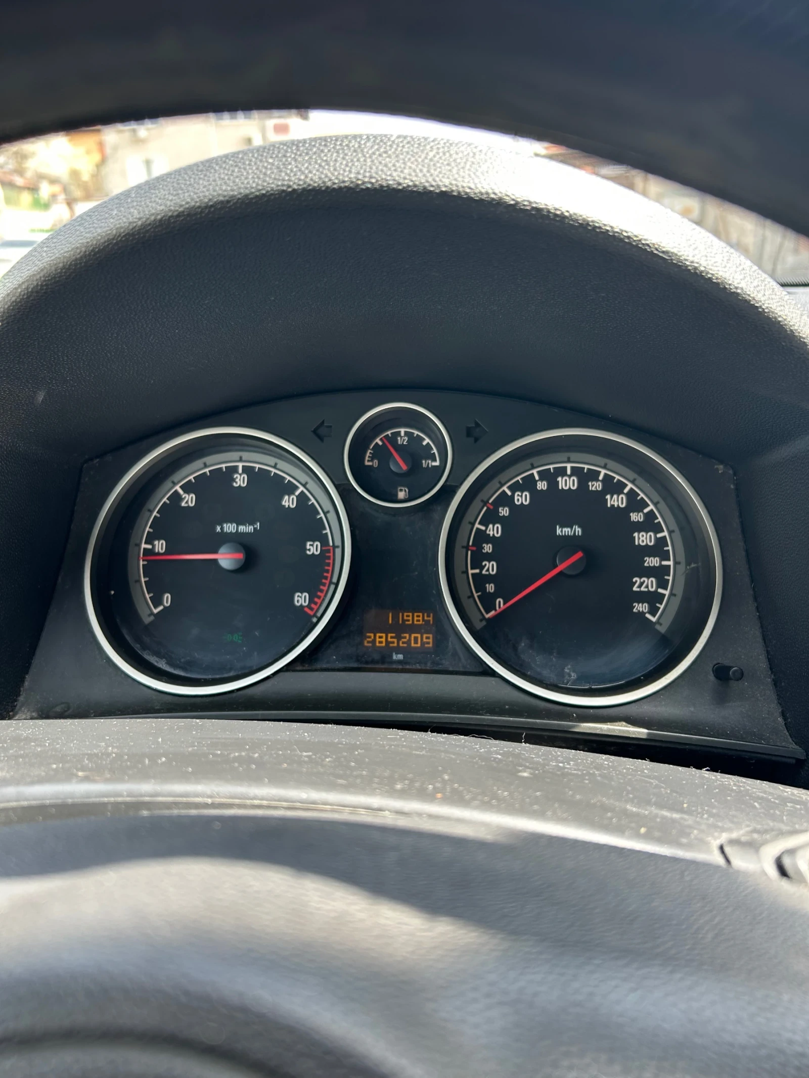 Opel Astra, снимка 7 - Автомобили и джипове - 54179839