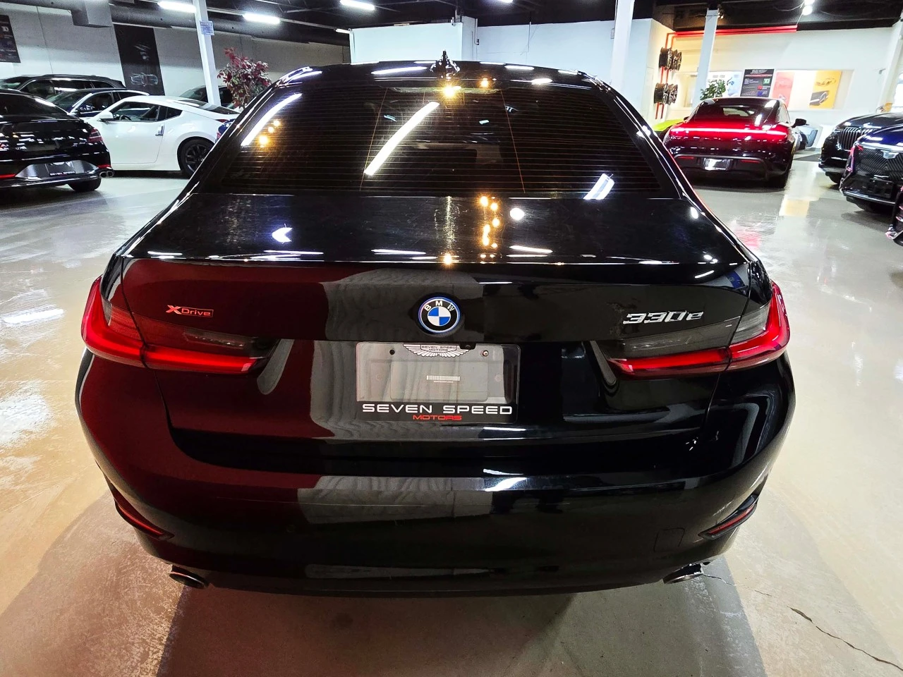 BMW 330 e xDrive Hybrid Plug-in AWD, снимка 6 - Автомобили и джипове - 54260561