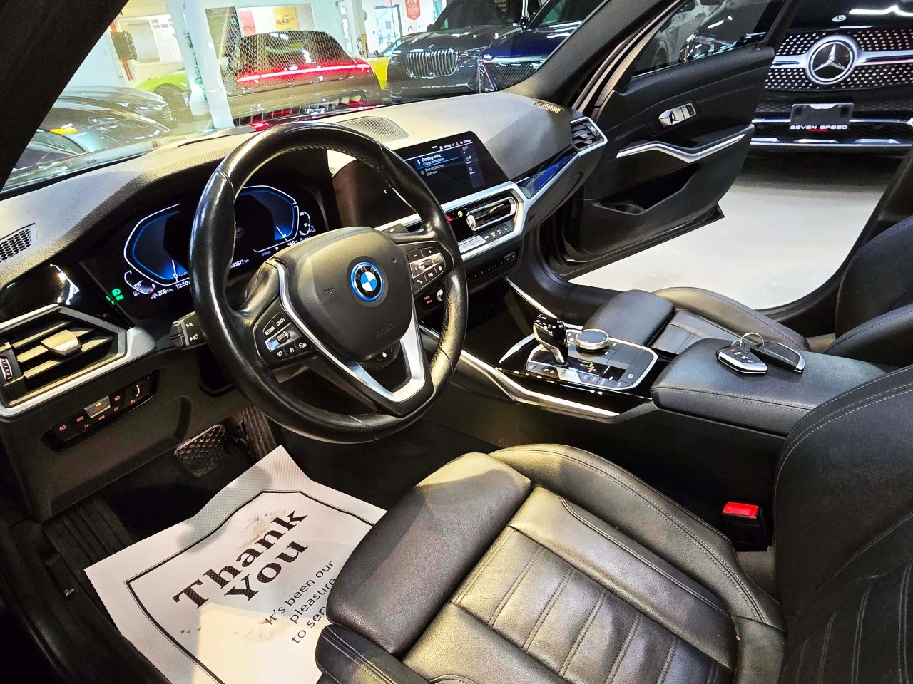 BMW 330 e xDrive Hybrid Plug-in AWD, снимка 9 - Автомобили и джипове - 54260561