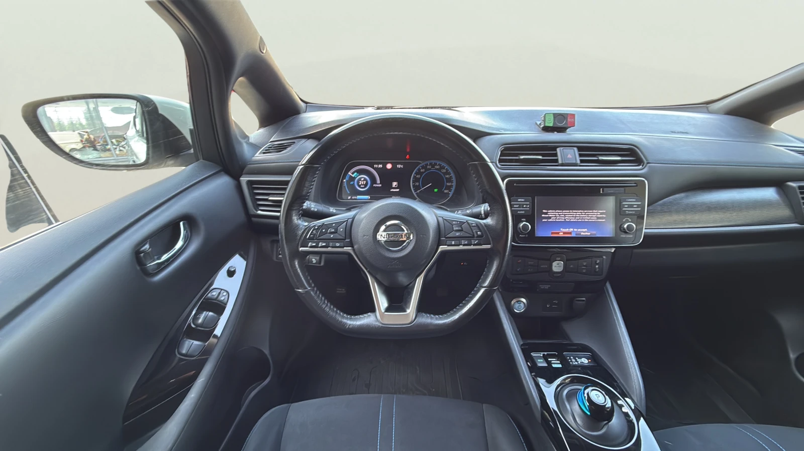 Nissan Leaf  40 KWh, снимка 11 - Автомобили и джипове - 54723393