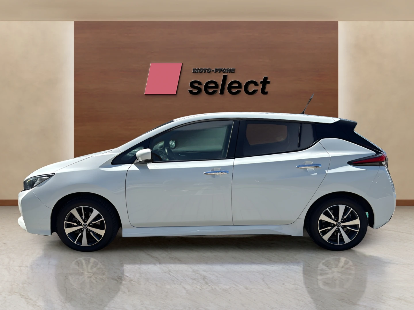 Nissan Leaf  40 KWh, снимка 4 - Автомобили и джипове - 54723393