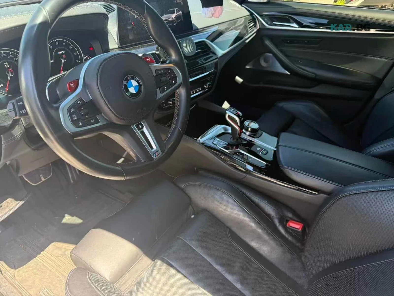 BMW M5 МАСАЖ* B&W* ОБДУХ* 360* DISTRONIC, снимка 6 - Автомобили и джипове - 54987086