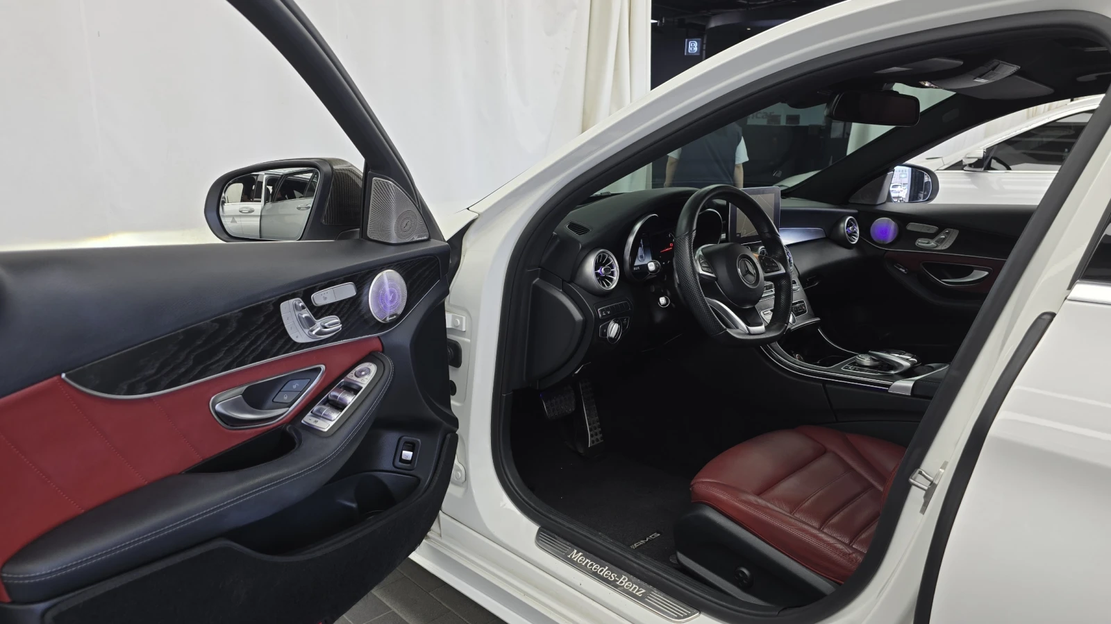 Mercedes-Benz C 200 EXCLUSIVE* AMG PK* HUD* BURMASTER* KEYLESS* КРАЙНА, снимка 9 - Автомобили и джипове - 55091707