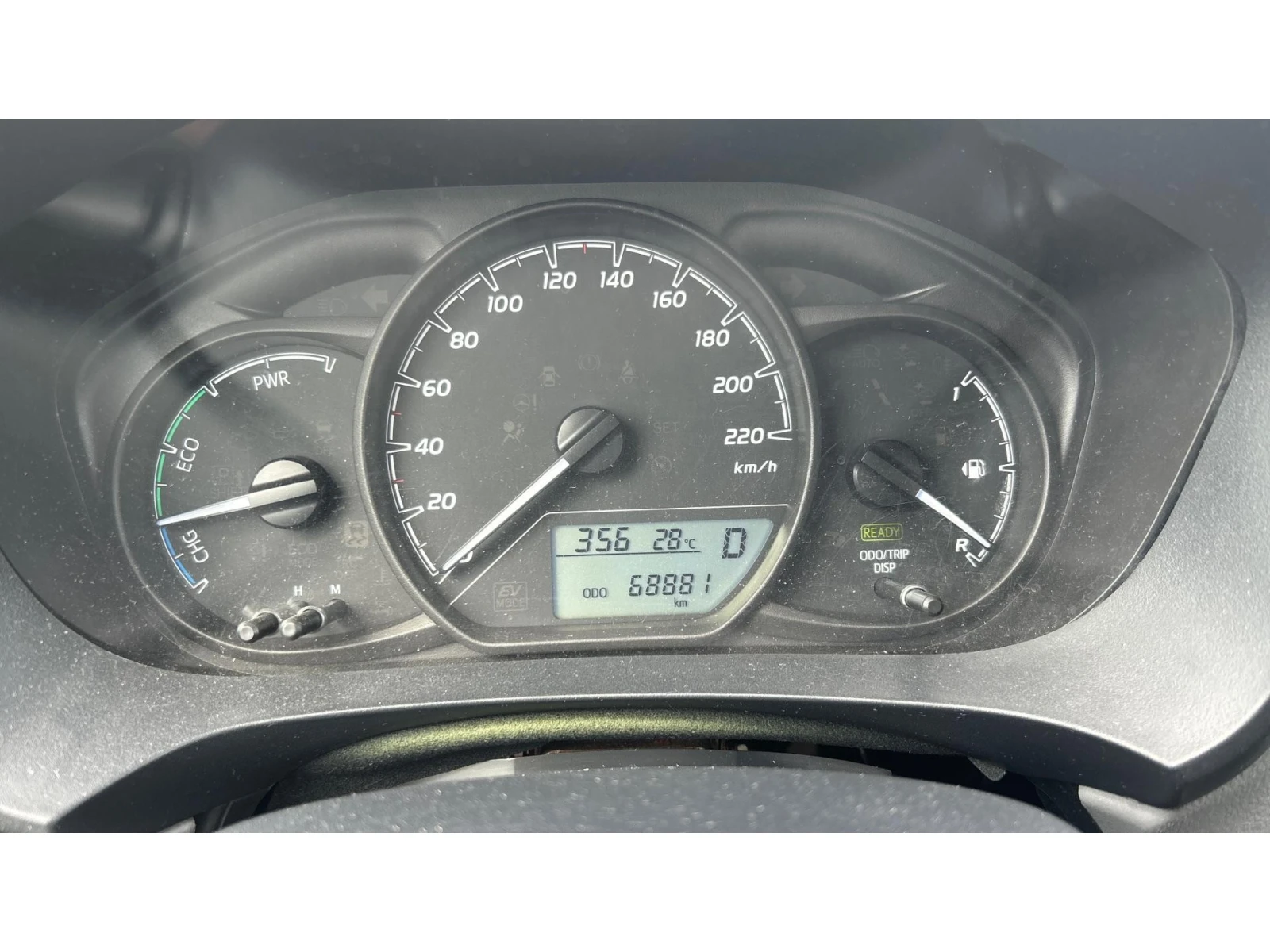 Toyota Yaris 1.5 HSD, Месечна вноска от 199  , снимка 15 - Автомобили и джипове - 55400678