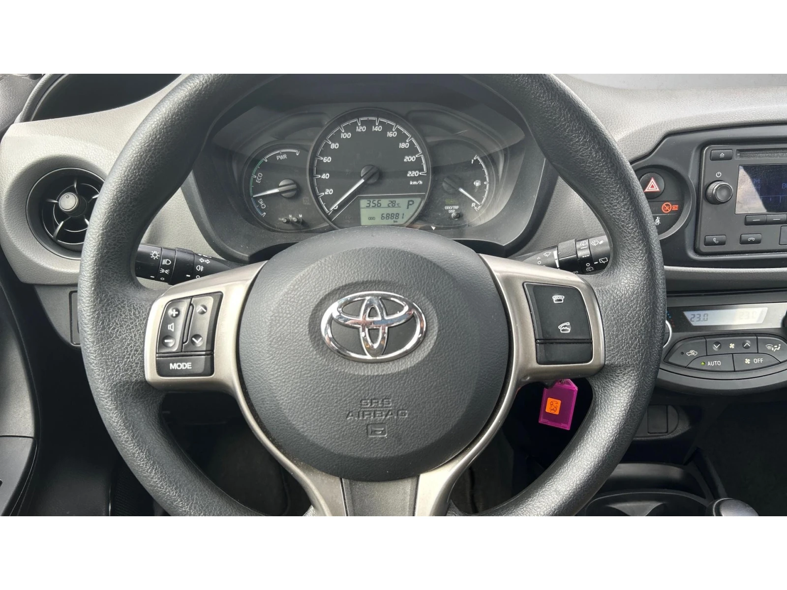Toyota Yaris 1.5 HSD, Месечна вноска от 199  , снимка 14 - Автомобили и джипове - 55400678