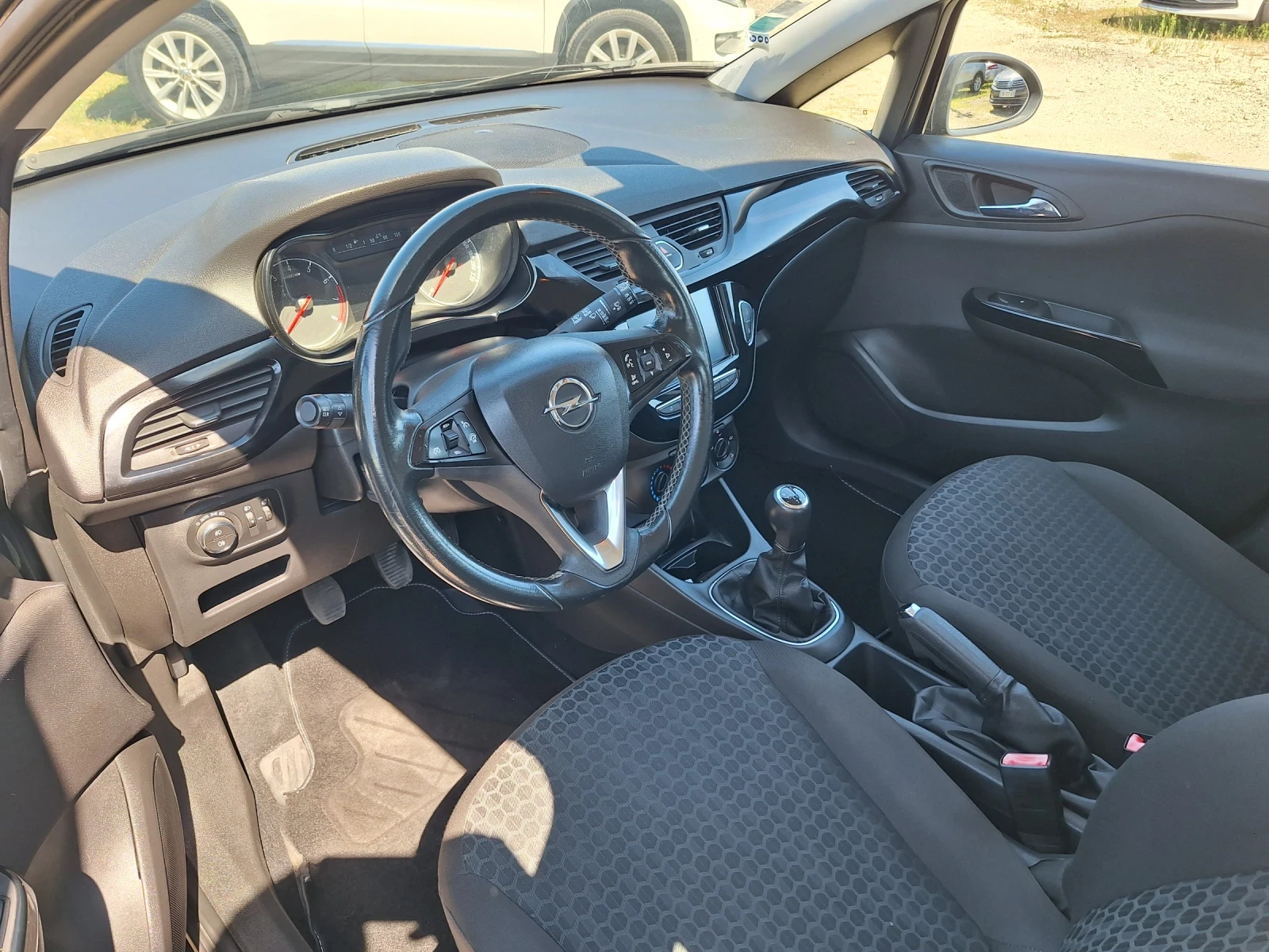 Opel Corsa 1.4 i 90k.c. | Mobile.bg � ����������� 9