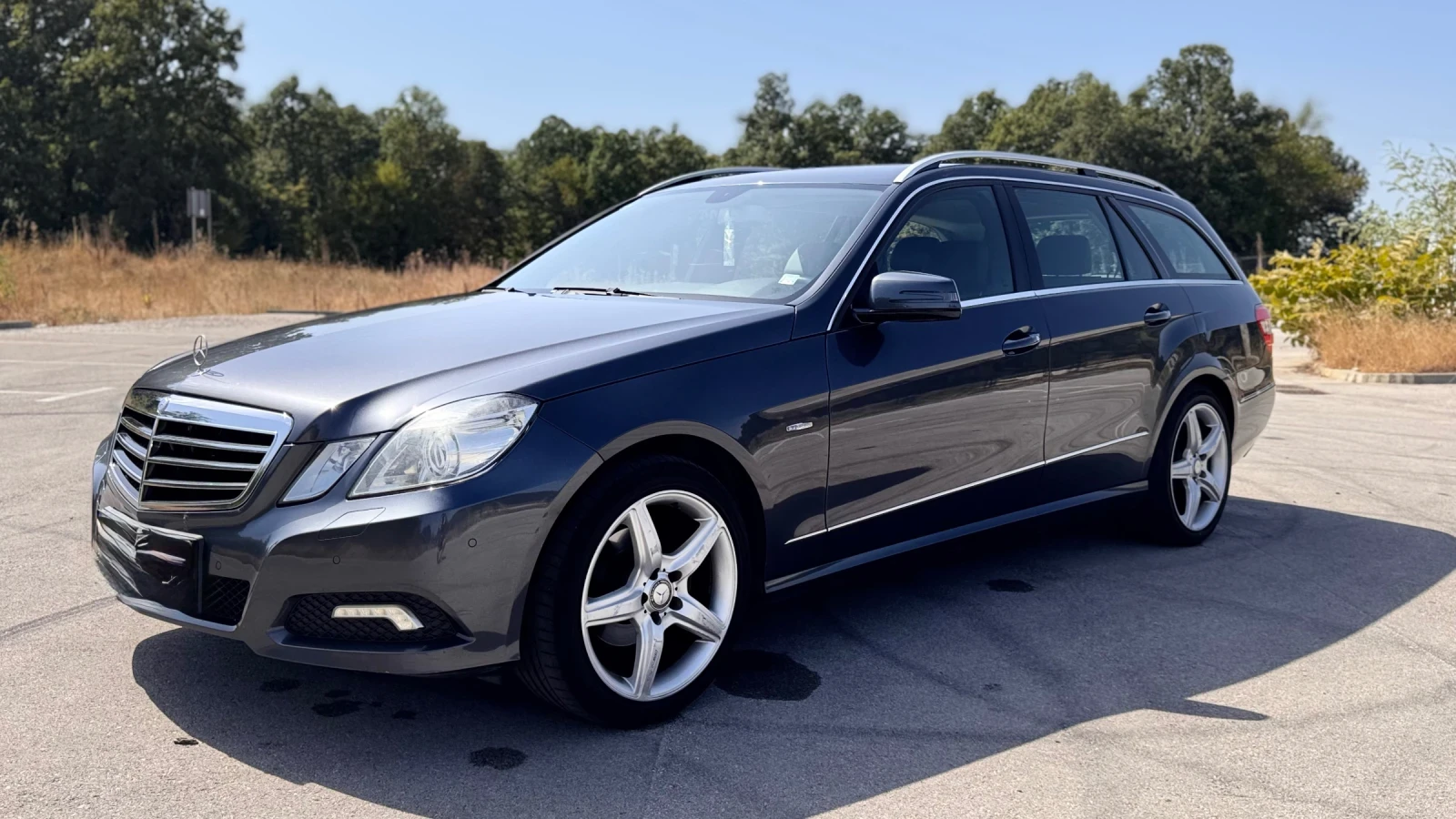 Mercedes-Benz E 200 Cgi, снимка 11 - Автомобили и джипове - 55876747