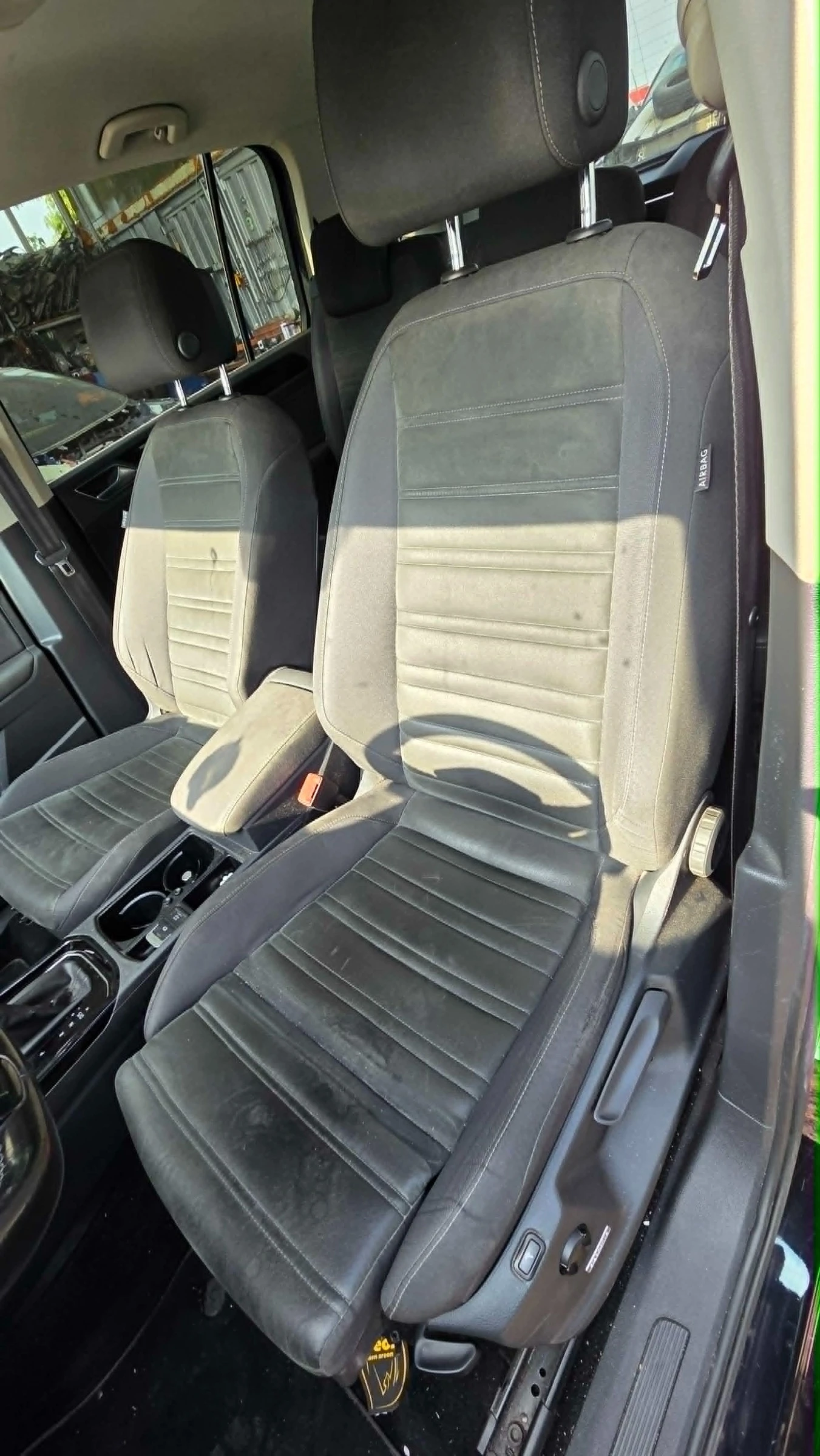 VW Touran 1.4 tsi, снимка 7 - Автомобили и джипове - 55881828