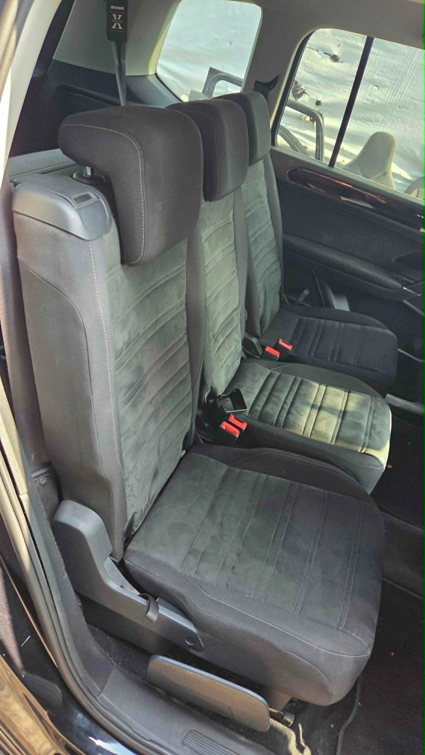 VW Touran 1.4 tsi, снимка 15 - Автомобили и джипове - 55881828