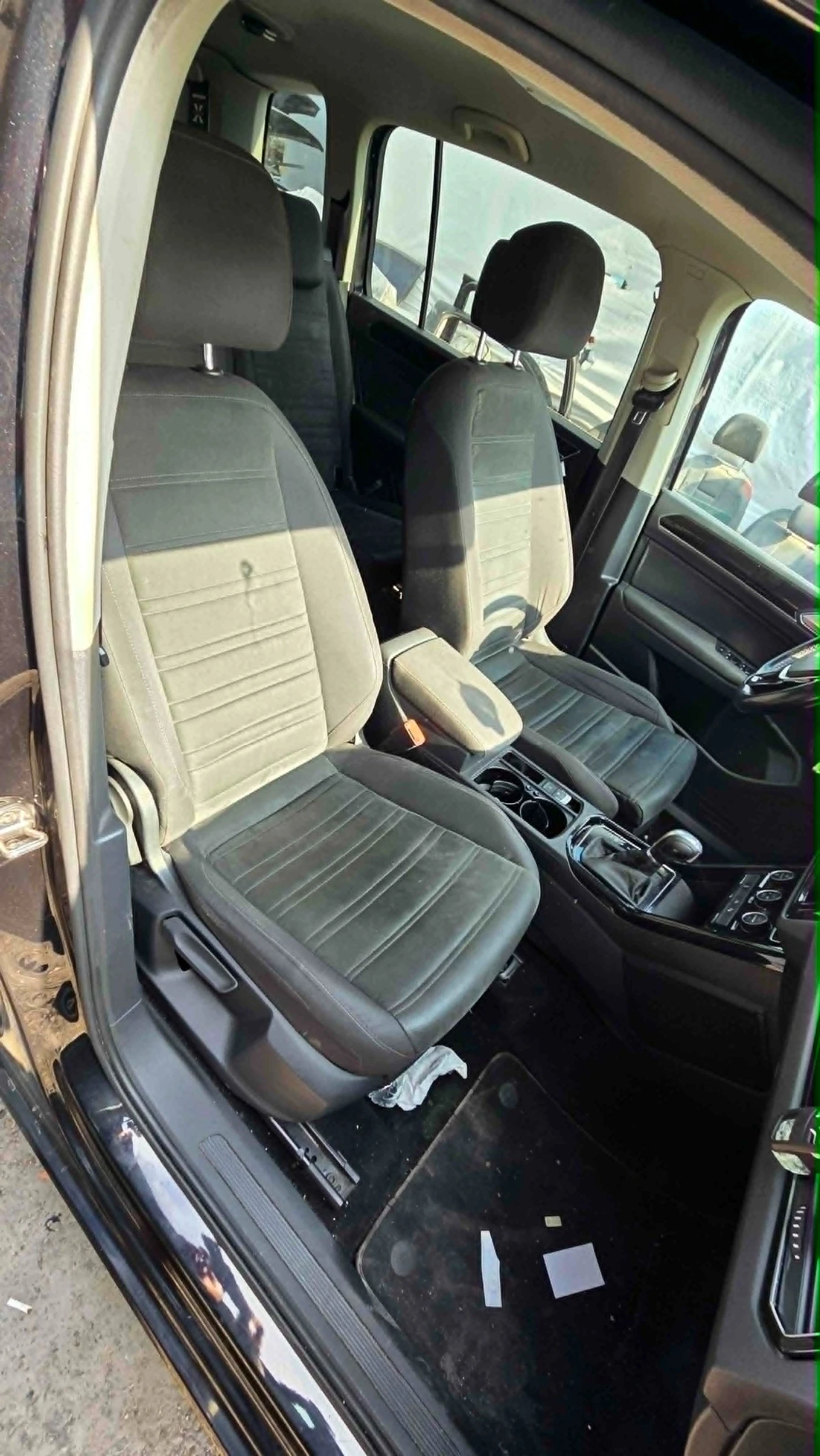 VW Touran 1.4 tsi, снимка 9 - Автомобили и джипове - 55881828