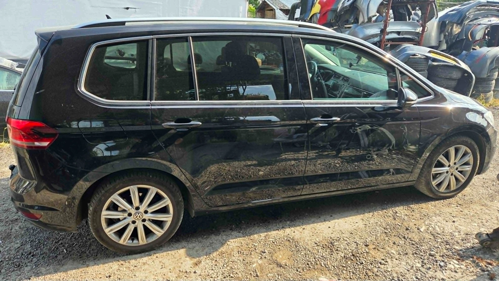 VW Touran 1.4 tsi, снимка 10 - Автомобили и джипове - 55881828