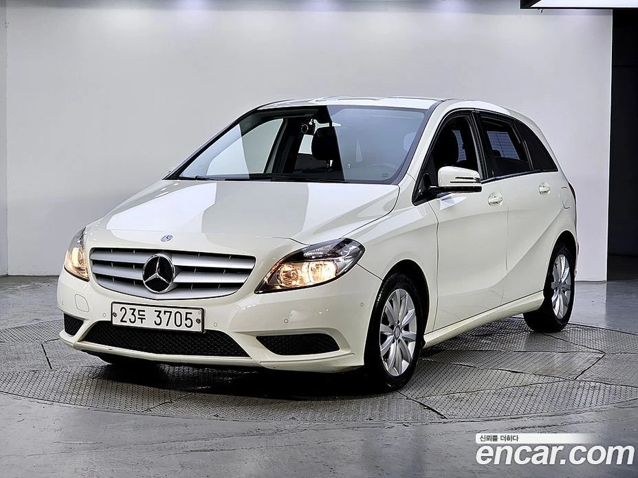 Mercedes-Benz B 200 B200 CDI, снимка 2 - Автомобили и джипове - 56117108