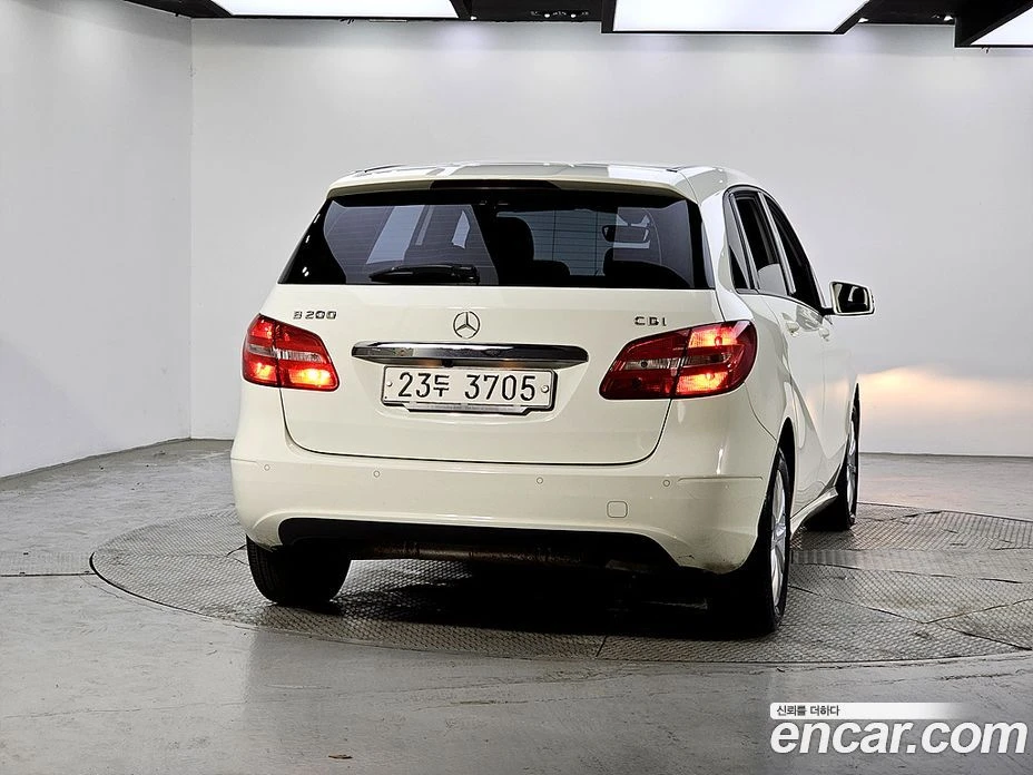 Mercedes-Benz B 200 B200 CDI, снимка 3 - Автомобили и джипове - 56117108