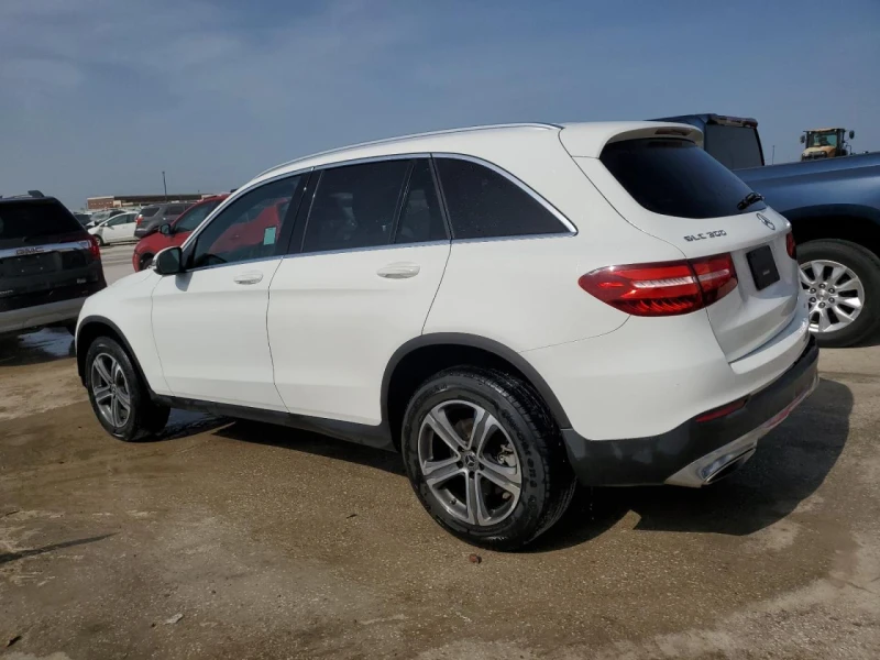 Mercedes-Benz GLC 300, снимка 2 - Автомобили и джипове - 47418461