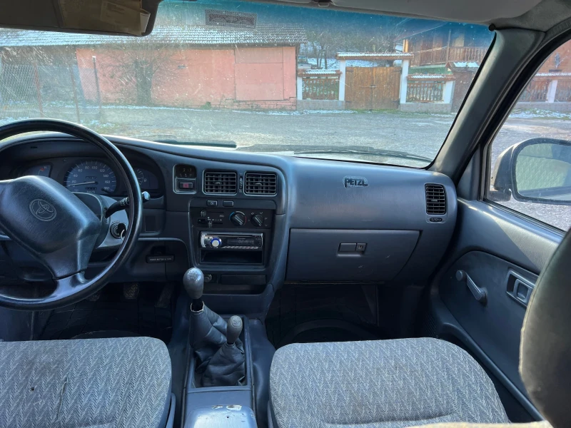 Toyota Hilux, снимка 5 - Автомобили и джипове - 48091672