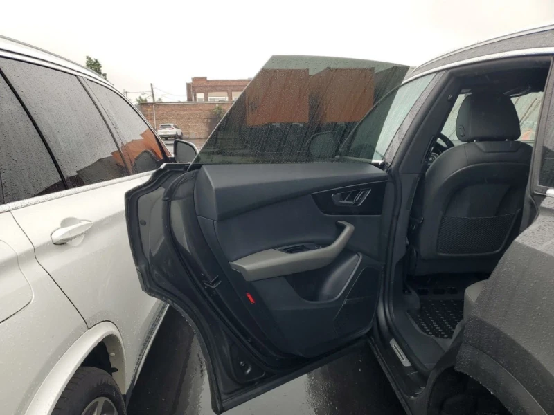 Audi Q8 Пътува за България! 360* ВАКУМ* ПОДГРЕВ* PANO, снимка 16 - Автомобили и джипове - 52317951