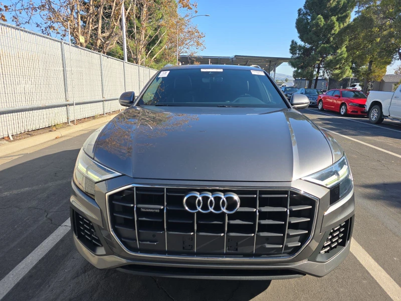 Audi Q8 PREMIUM* KEYLESS* КАМЕРА* PANO, снимка 2 - Автомобили и джипове - 52650807