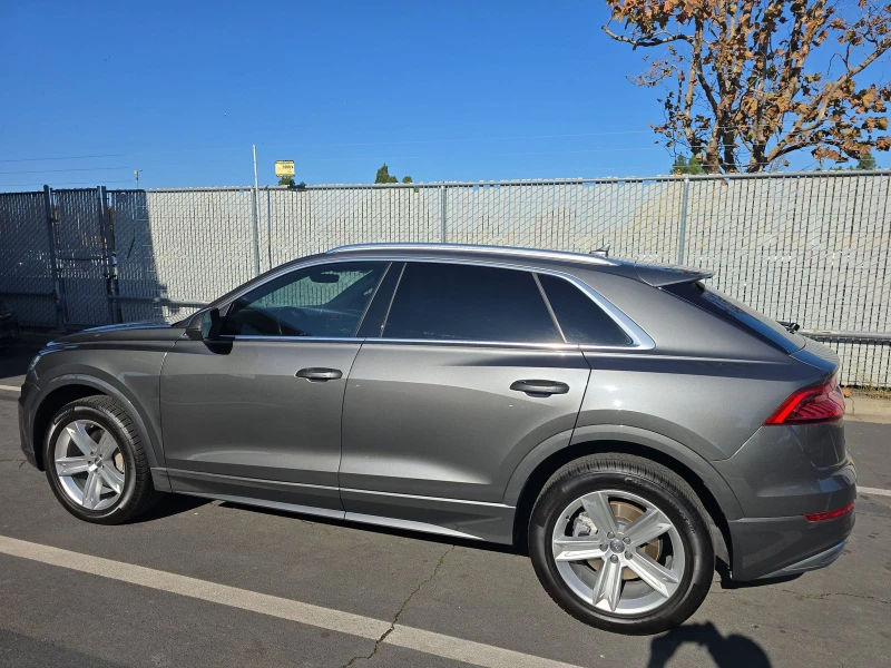 Audi Q8 PREMIUM* KEYLESS* КАМЕРА* PANO, снимка 4 - Автомобили и джипове - 52650807