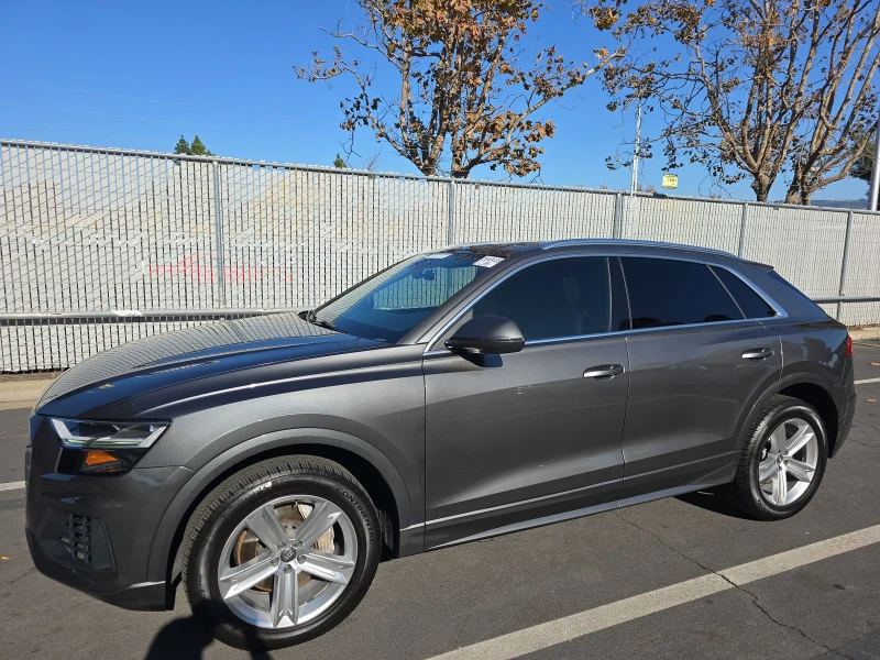 Audi Q8 PREMIUM* KEYLESS* КАМЕРА* PANO