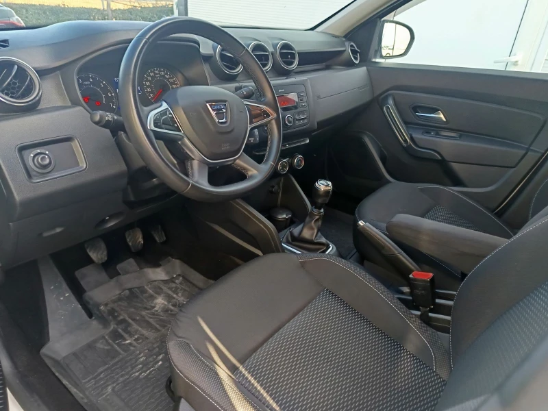 Dacia Duster 1.5 dCi 95к.с., снимка 10 - Автомобили и джипове - 53445387