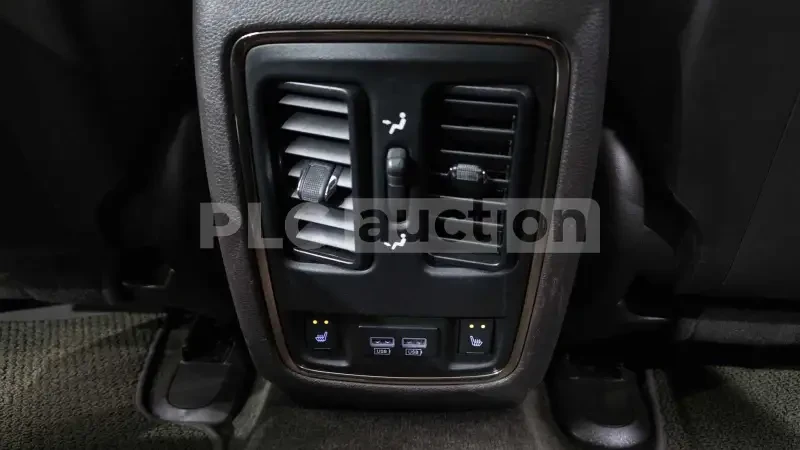 Jeep Grand cherokee 3.0 CRD| DISTRONIC| LANE| ОБДУХВАНЕ| ВКЛ.ТЕХНОТЕСТ, снимка 12 - Автомобили и джипове - 54969039