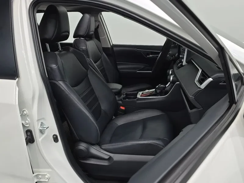 Toyota Rav4 2.5 2Wd, снимка 11 - Автомобили и джипове - 55748452